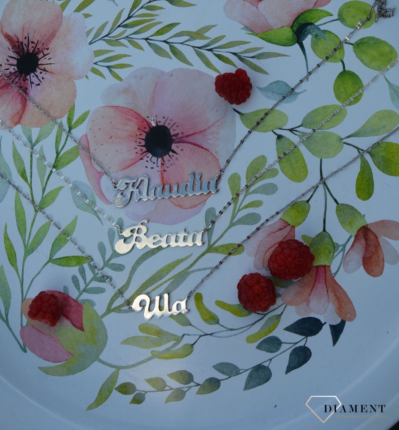 Naszyjnik srebrny z imieniem Beata.jpg